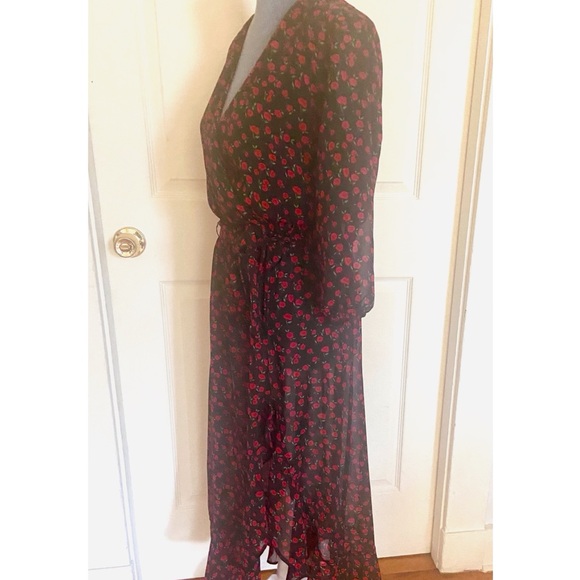 BERSHKA OG CREPE BLACK MIDI W/Rosette Motif-Fluted Front slit-size M/NWOT - Picture 5 of 10